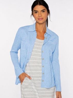 Kinross Cashmere Easy Shirt Cardigan in Dream Blue
